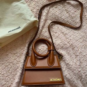 AUTHENTIC Jacquemus Le Noeud Bag